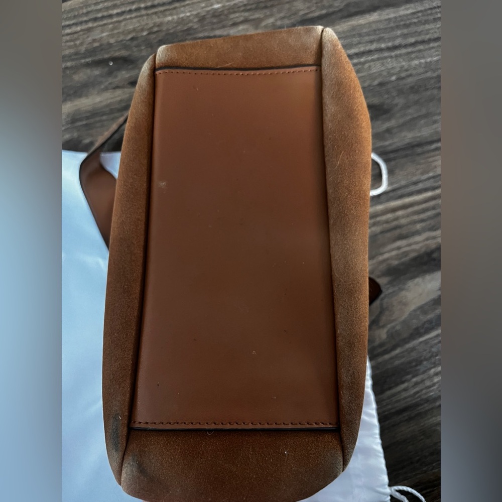 Coach Hadley Shoulder Bag - Picture 5 of 10